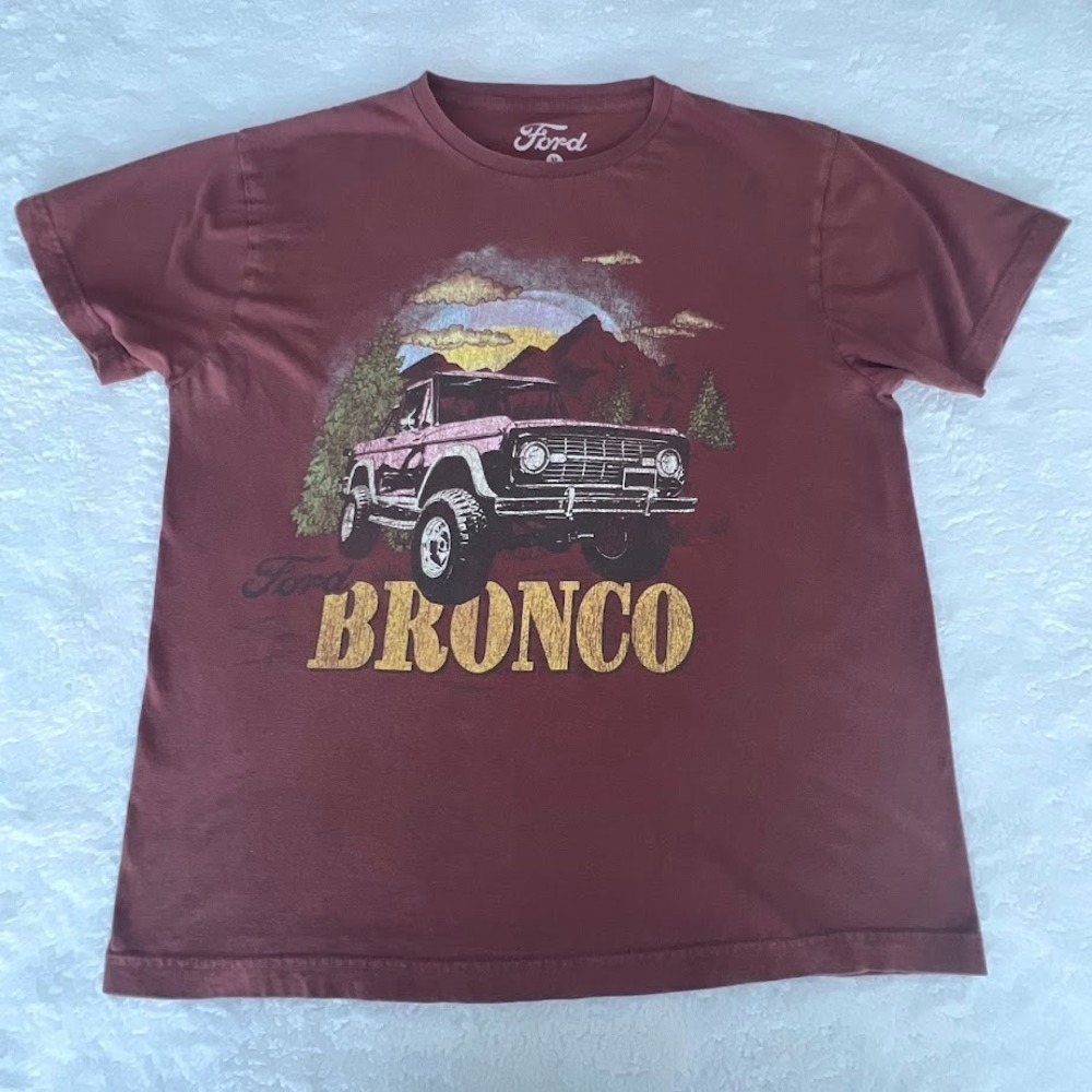 Ford Bronco Graphic Tee Mens Medium Maroon Retro Off-Road Car Enthusiast Shirt
